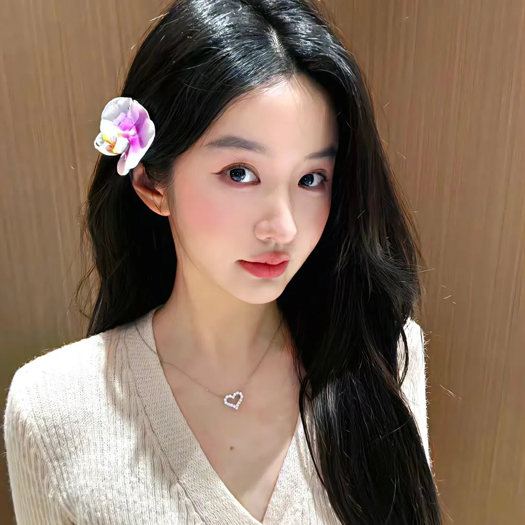 美女老板倒追我